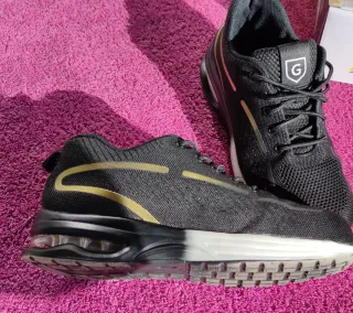 Zapatos de trabajo hombre negros y dorados