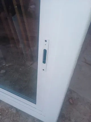 Ventana corredera aluminio blanca