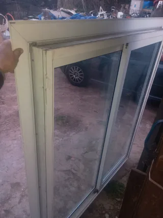 Ventana corredera aluminio blanca