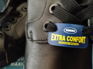 Zapatos de trabajo a estrenar