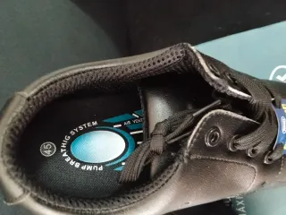 Zapatos de trabajo a estrenar