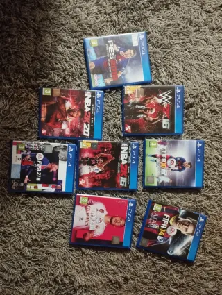 Ps4 Negra con Mando y Juegos