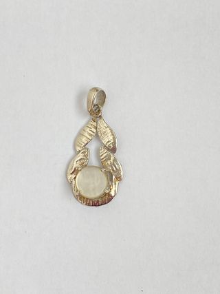 Pendente Vintage Prateado com Pedra Branca