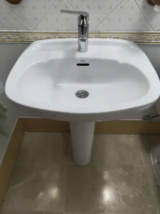 Lavabo de cerámica blanco, GRIFO NO INCLUIDO