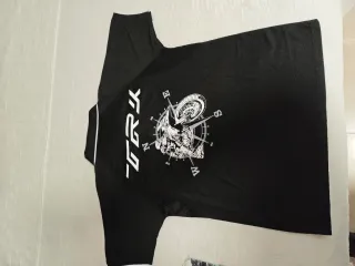 Polo y camiseta Club TRK