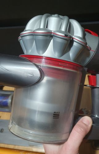 Dyson V8 + Accesorios