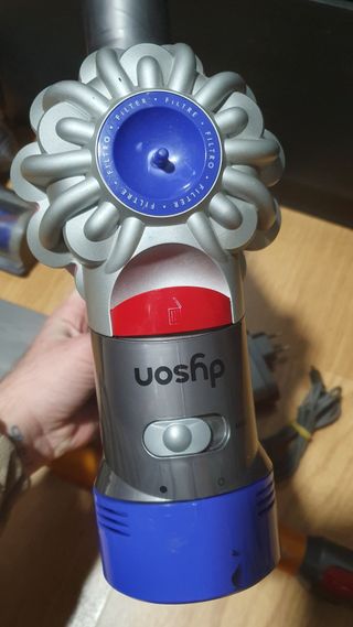 Dyson V8 + Accesorios
