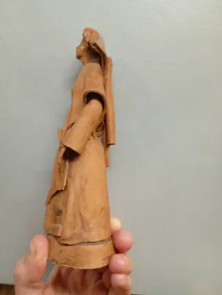 Statuetta terracotta La Mafiosa