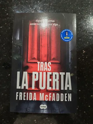 Libro Tras la puerta
