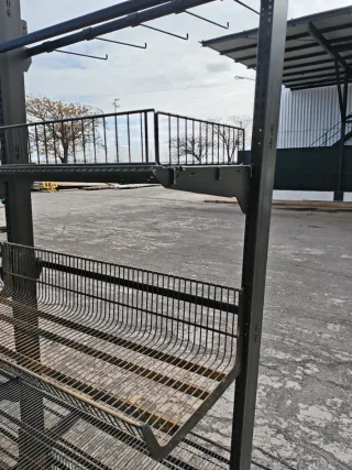 Estanterías Metálicas.muchas unidades