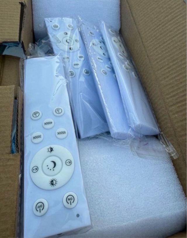 4 Plafones LED Redondos 24W 29cm con mando