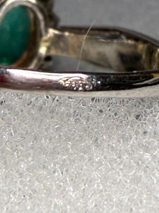 Anillo Oro 18k Esmeralda y Diamantes