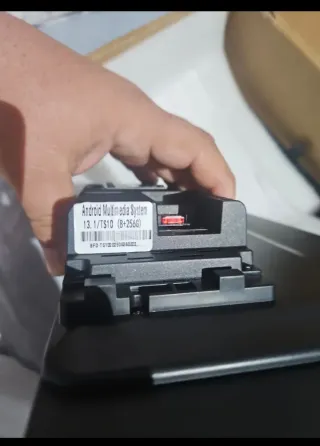 Panel frontal para Mercedes-Benz con pantalla