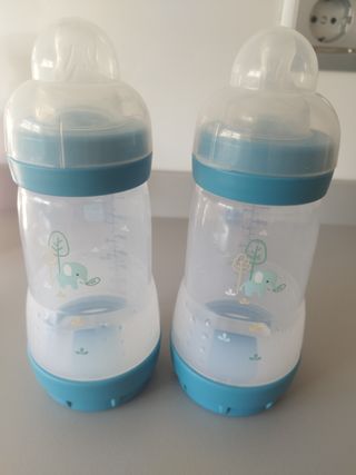 2 Biberones MAM Anticolicos