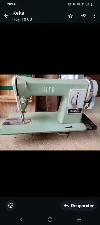 Máquina de coser antigua