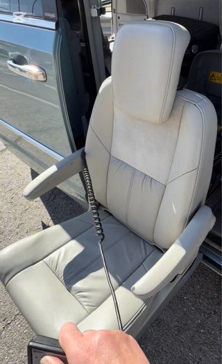 Coche adaptado personas movilidad reducida