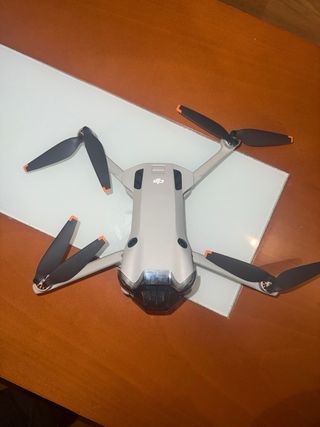 Dron DJI Mini 4 Pro