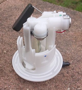 Bomba Combustible Honda CBR 125R JC39 07-10