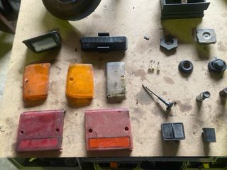 Peças Fiat 127 MK2, carburador, farolim, botões, c