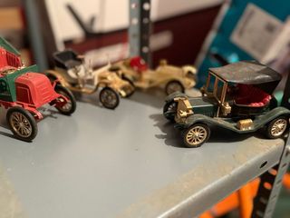 Coches de juguete antiguos