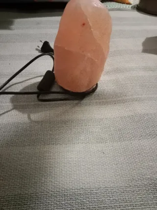 Lámpara de piedra natural rosa