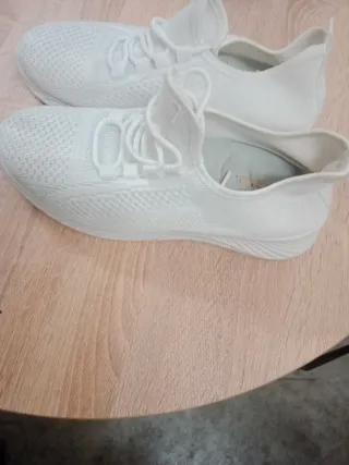 Zapatillas blancas (2 pares)