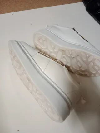 Zapatillas blancas (2 pares)