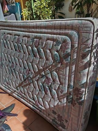 Cama 1.35: Colchón, Somier y Cabecero