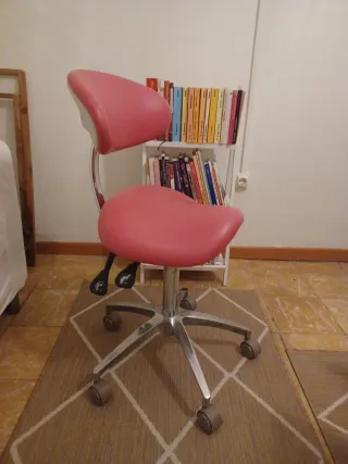 Silla de escritorio ergonómica rosa