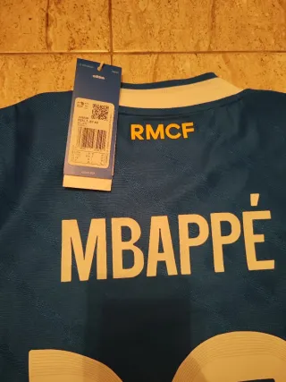 Camiseta Real Madrid Versión Jugador Mbappé 25/26