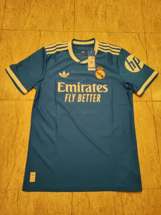 Camiseta Real Madrid Versión Jugador Mbappé 25/26