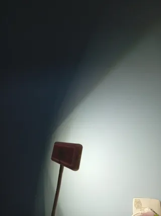 Lámpara LED de escritorio blanca