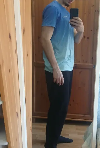 Camiseta Mckenzie azul degradado Talla M