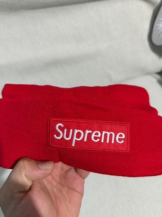 Gorro Supreme Rojo