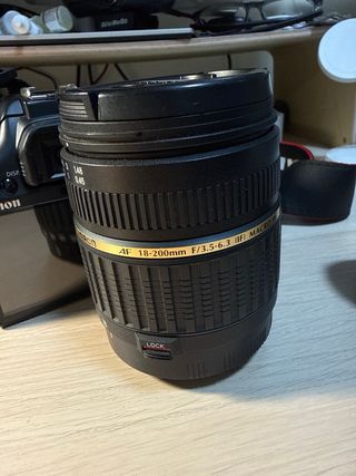 Cámara Canon EOS 450D + Lente Tamron + Accesorios