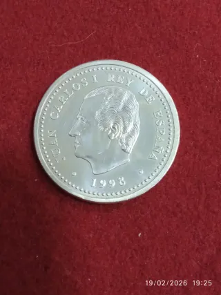 Moneda de 2000 pesetas de plata. De Felipe II .