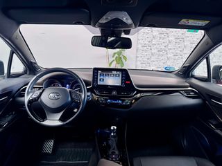 Toyota C-HR 2.0 180H Advance Luxury