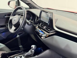 Toyota C-HR 2.0 180H Advance Luxury