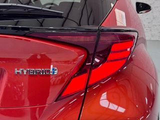 Toyota C-HR 2.0 180H Advance Luxury
