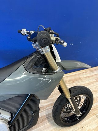 Stark Varg Supermotard