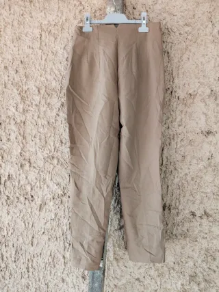 Pantalón beige mujer