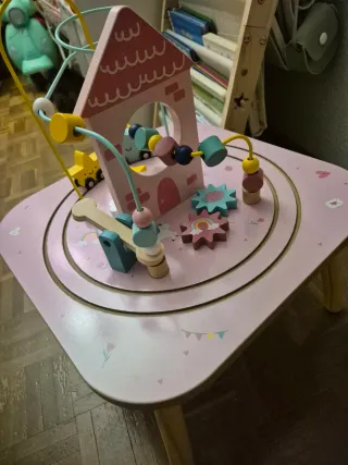 Mesa de motricidad infantil