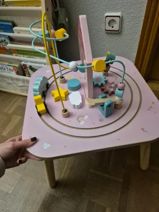 Mesa de motricidad infantil