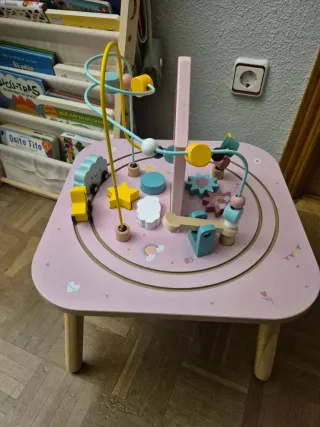 Mesa de motricidad infantil