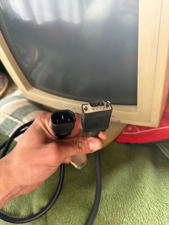 Monitor Beige Antiguo