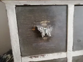 Cómoda vintage madera gris y blanco