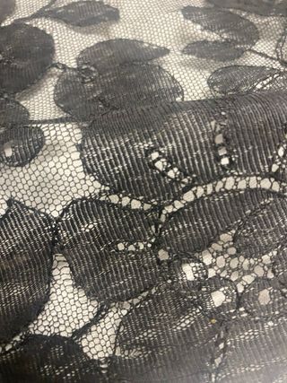 Encaje negro floral para aplicar