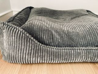 Cama perro viscoelástica pana