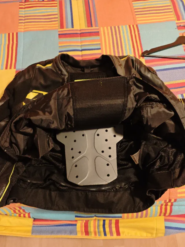 CAZADORA IXON VORTEX , talla M