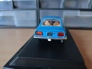 Fiat 124 sport coupé escala 1/43